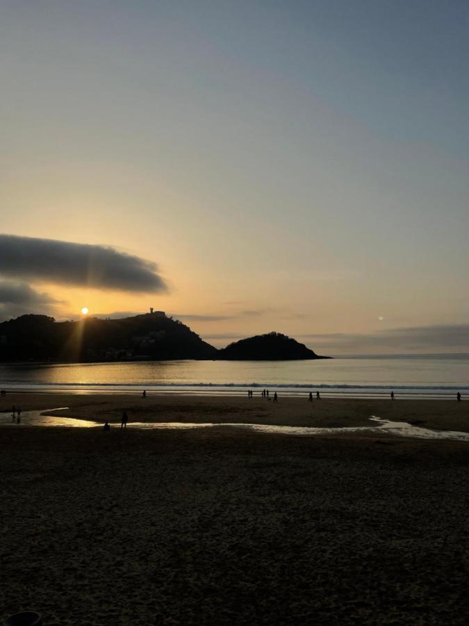 Pension Artea San Sebastián Esterno foto