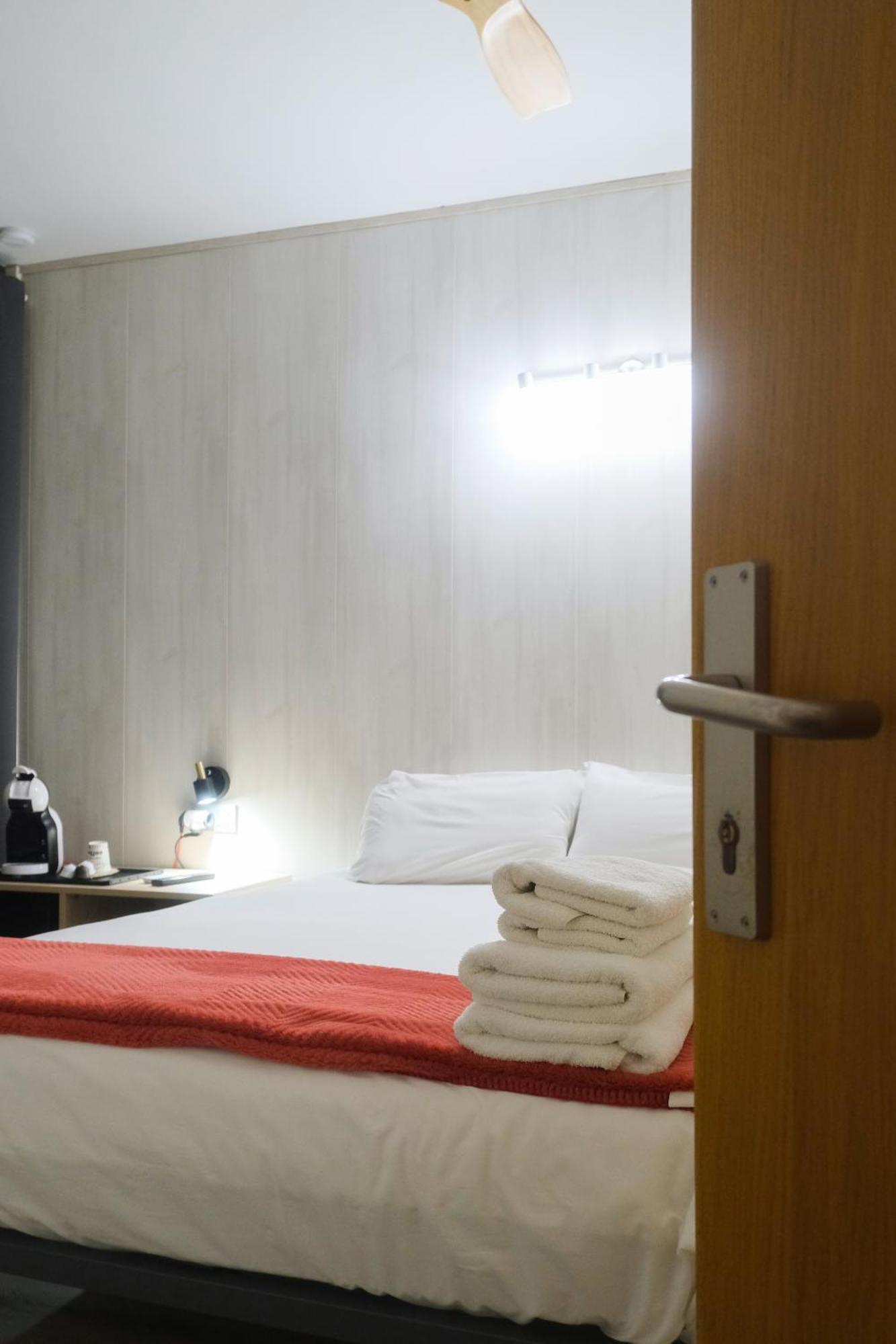 Pension Artea San Sebastián Esterno foto