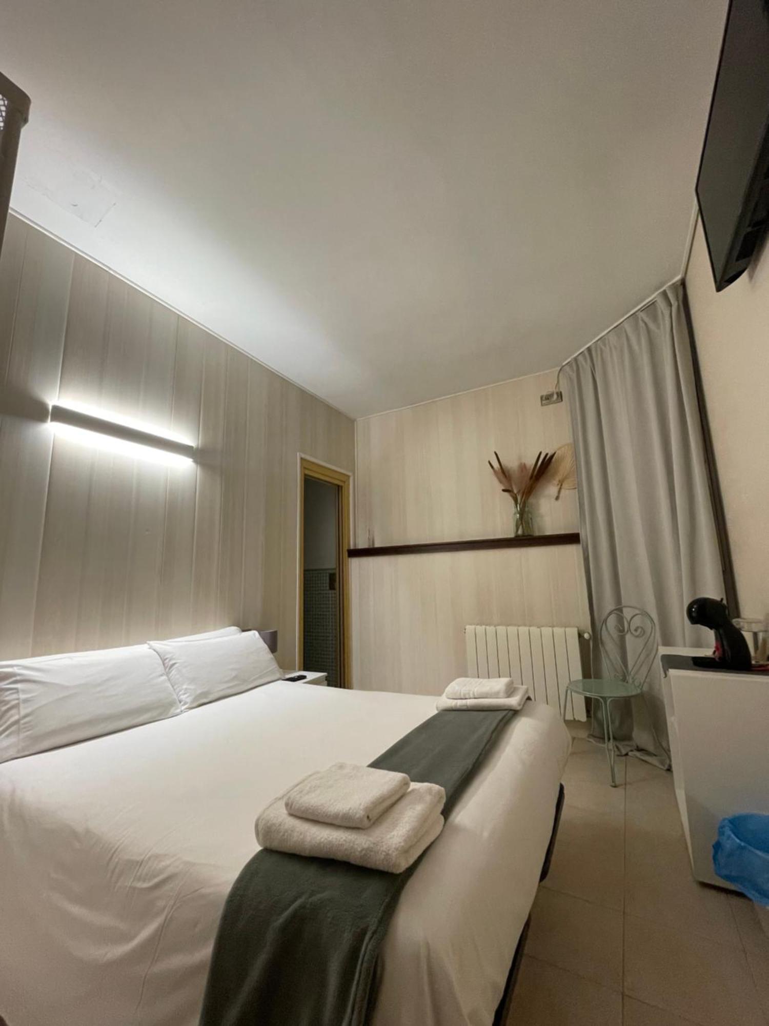 Pension Artea San Sebastián Esterno foto