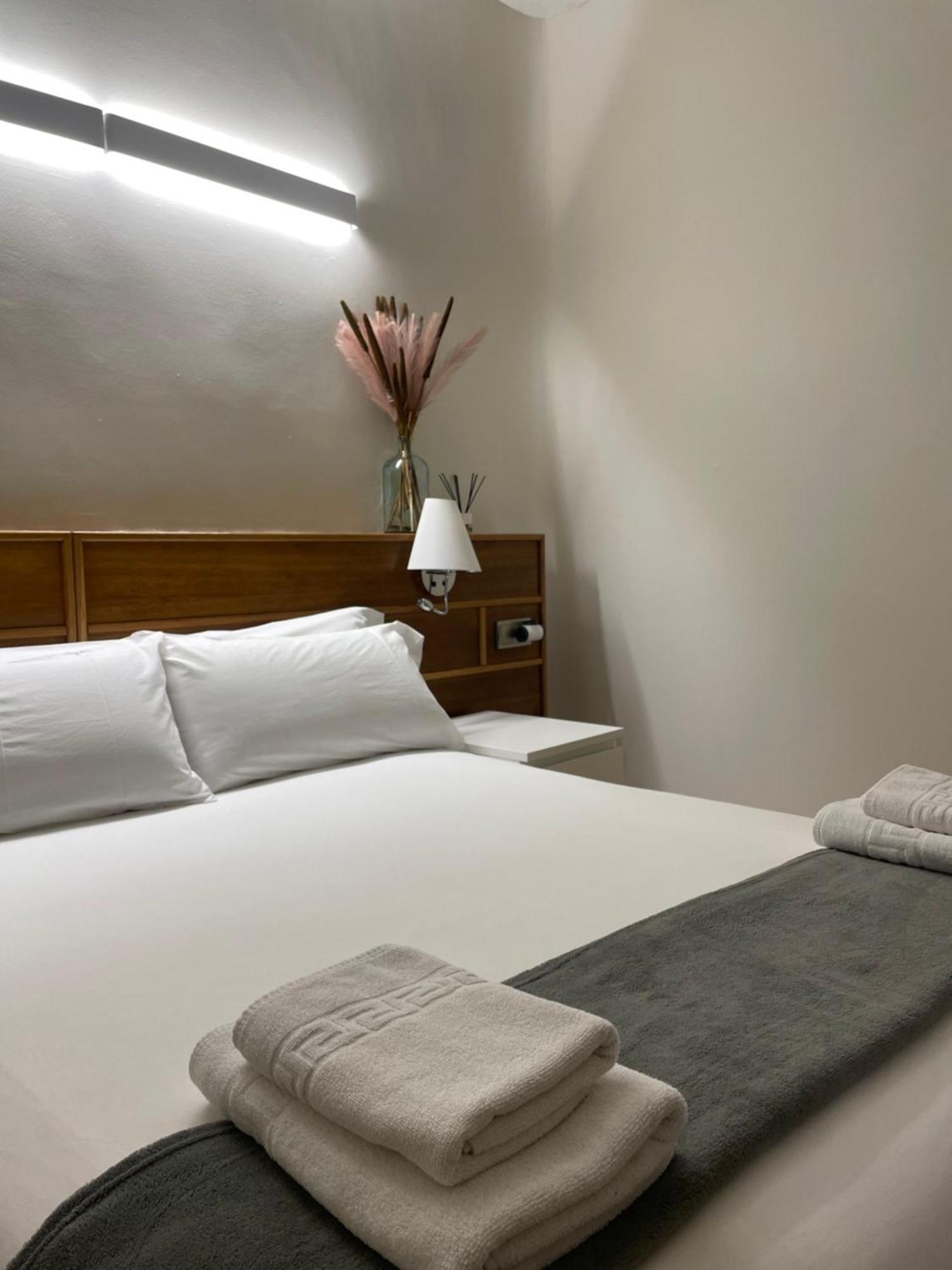 Pension Artea San Sebastián Esterno foto