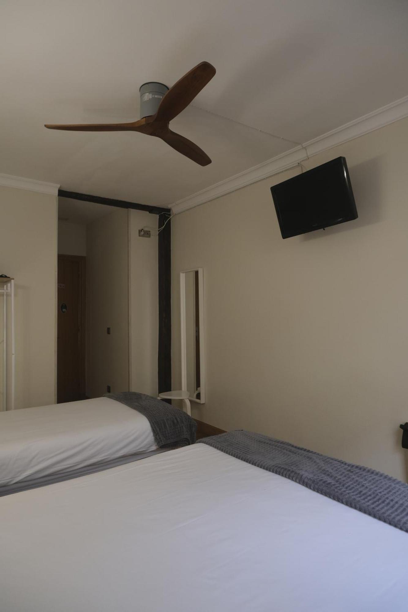 Pension Artea San Sebastián Esterno foto