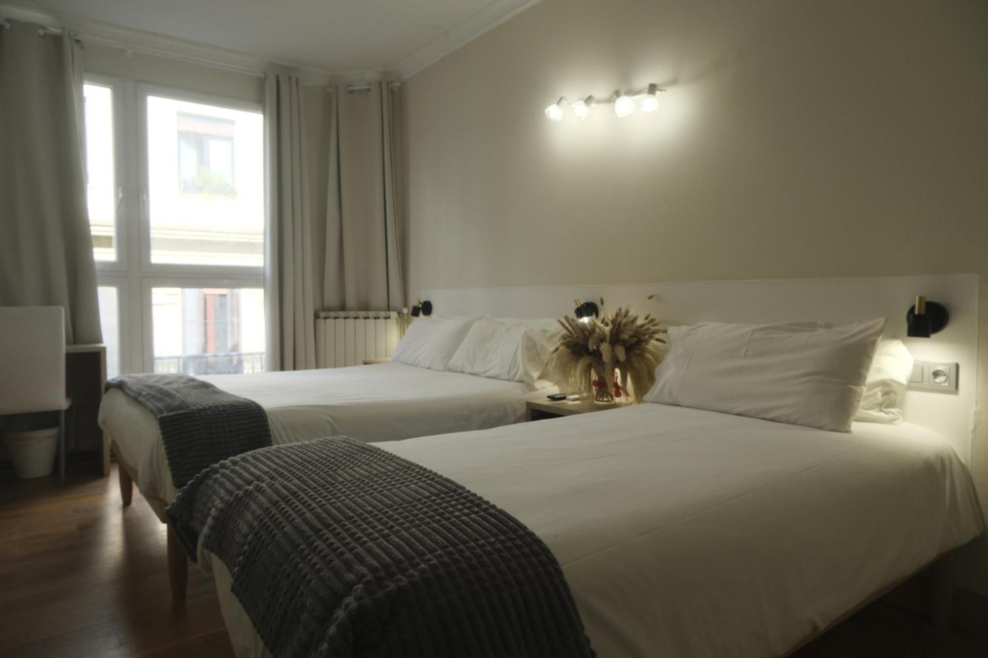 Pension Artea San Sebastián Esterno foto