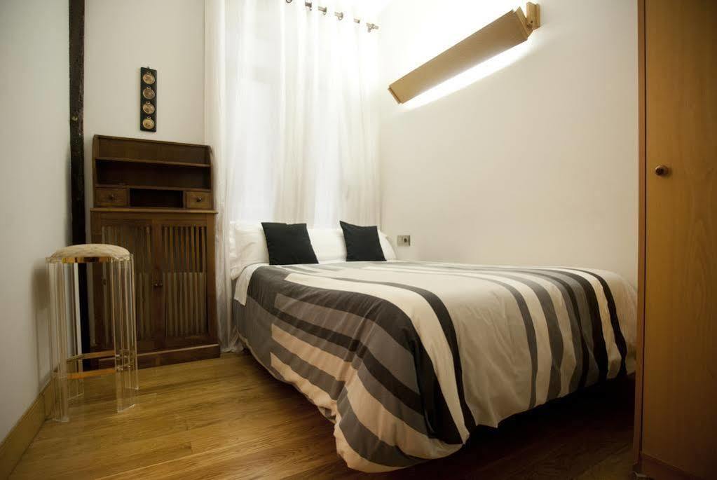 Pension Artea San Sebastián Esterno foto